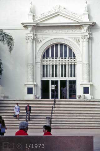 Color photo: View of front entrance of Natural History Museum - Embedded text: 1973