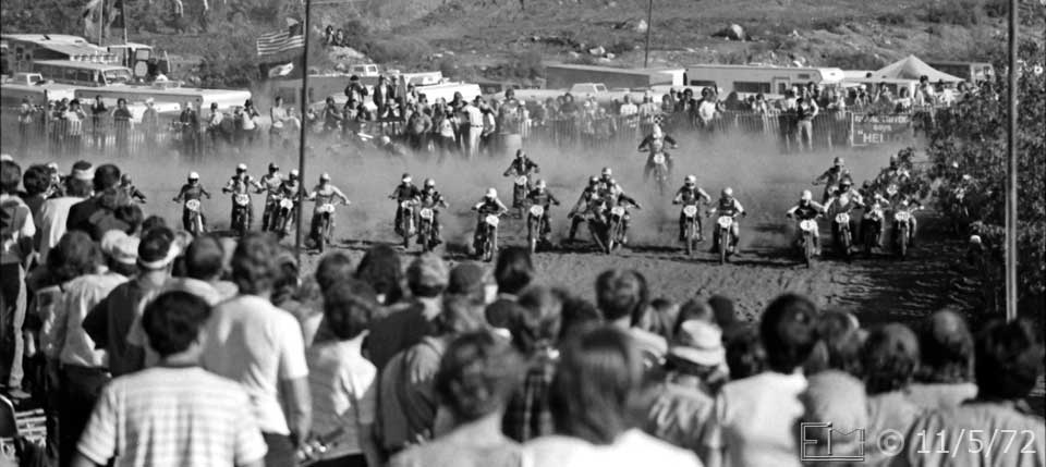 B/W photo: View of racers as race starts - Embedded text: 11/5/72