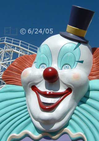 DSC color photo: Boardwalk's Clown - Embedded text: 6/24/05