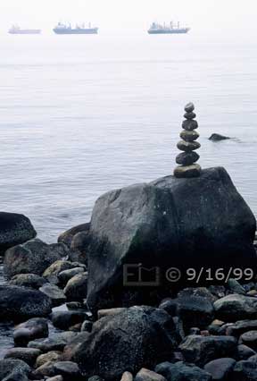 Color photo: Rock Art / Sculptures on a Vancouver beach - Embedded text: 9/16/99